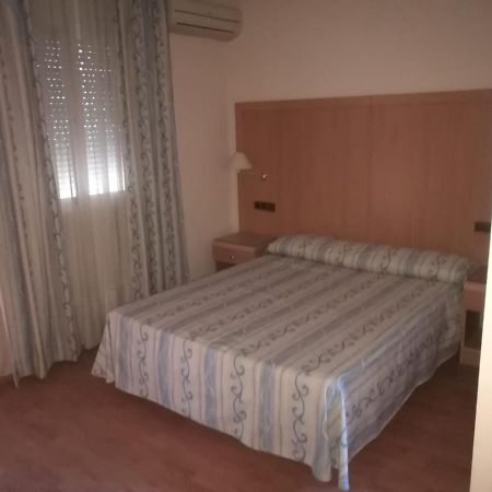 Hotel Lindaraja Atarfe ภายนอก รูปภาพ