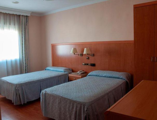 Hotel Lindaraja Atarfe ภายนอก รูปภาพ